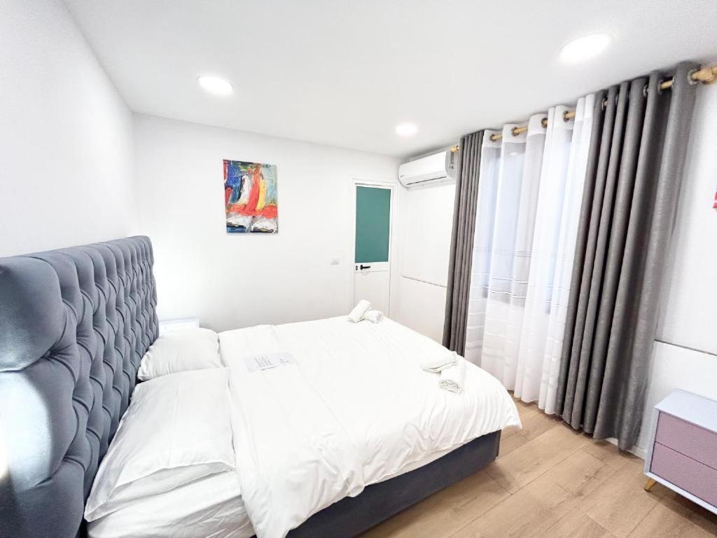 Tirana Inn Hotel 3*